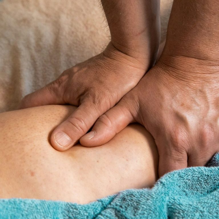 Sport-Massage Bild kraftvolle Massageform